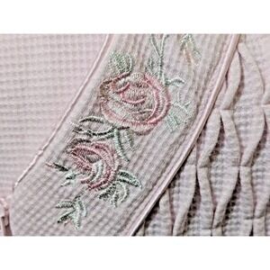 Miss Elaine Robe L  Pintucks  Embroidered Roses  Zip Up  Tassel  Long 48"  Nice